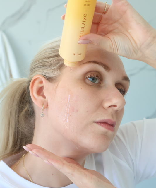 Petitfee Beautifying 2-i-1 Toner (150ml)