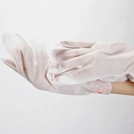 Demonstrasjon av Koelf Melting Essence håndmaske