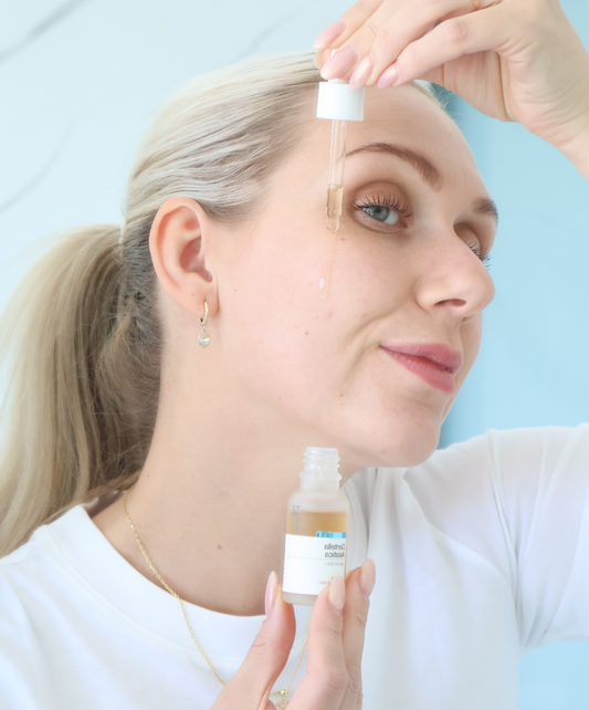 The Potions Centella Asiatica Water Essens (50ml) - Helbredende og foryngende. Reduserer akne, psoriasis og eksem